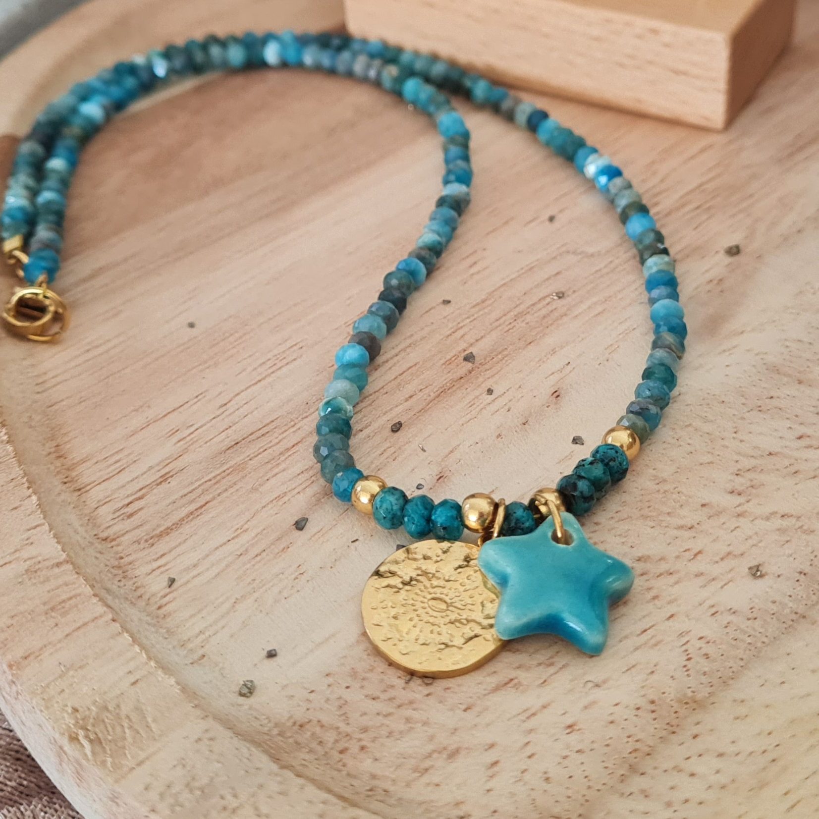 Gargantilla Lumiere Guía